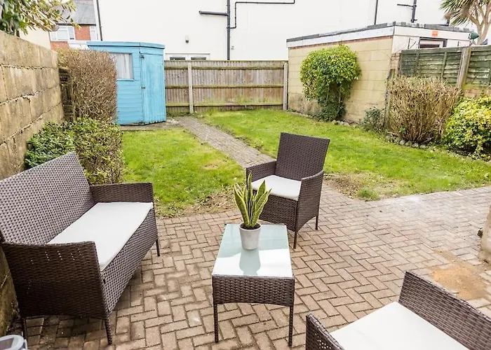 Weekly Monthly Deal-4 Beds-Large House-Driveway By Lima Apartments Ltd